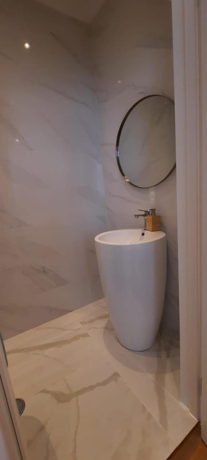 Apartamento Em Alvalade Apartment Lisbon Exterior photo